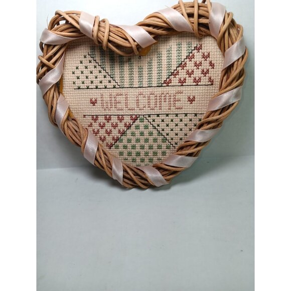 Vtg Hand Made Wicker Heart Embroidered Welcome Wall Hanging Country Cottagecore - Picture 2 of 5